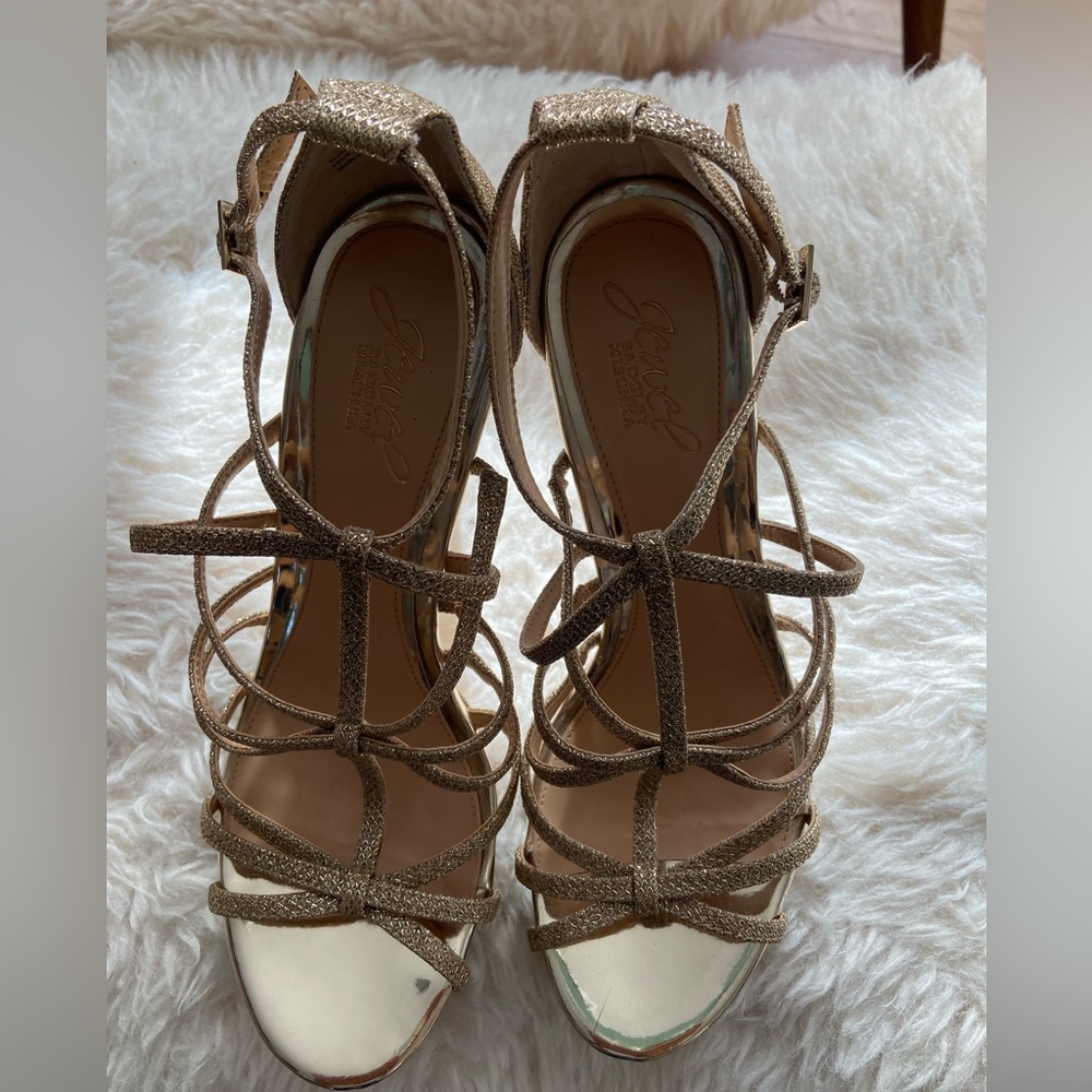 Jewel Badgley Mischka Golden High Heels Sz 8 $55